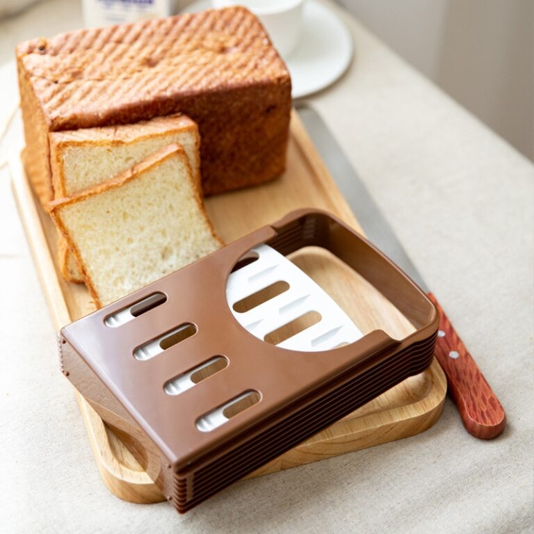 Toast Cutting Holder