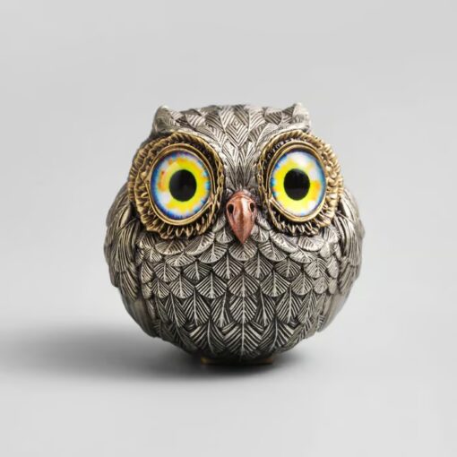 Lucky Owl Guardian – Handcrafted figurine made from bronze and copper, perfect for card protection and home decor.