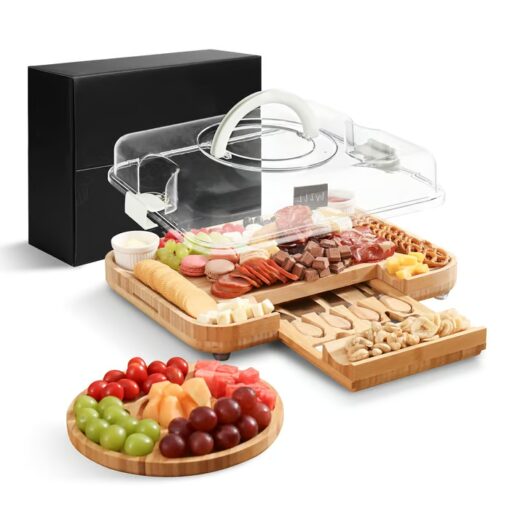 The Food Platter Set ensures a clutter-free presentation with its convenient lid and portable design.