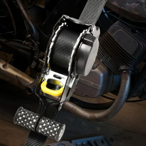 Transport your goods safely with Retractable Ratchet Straps.